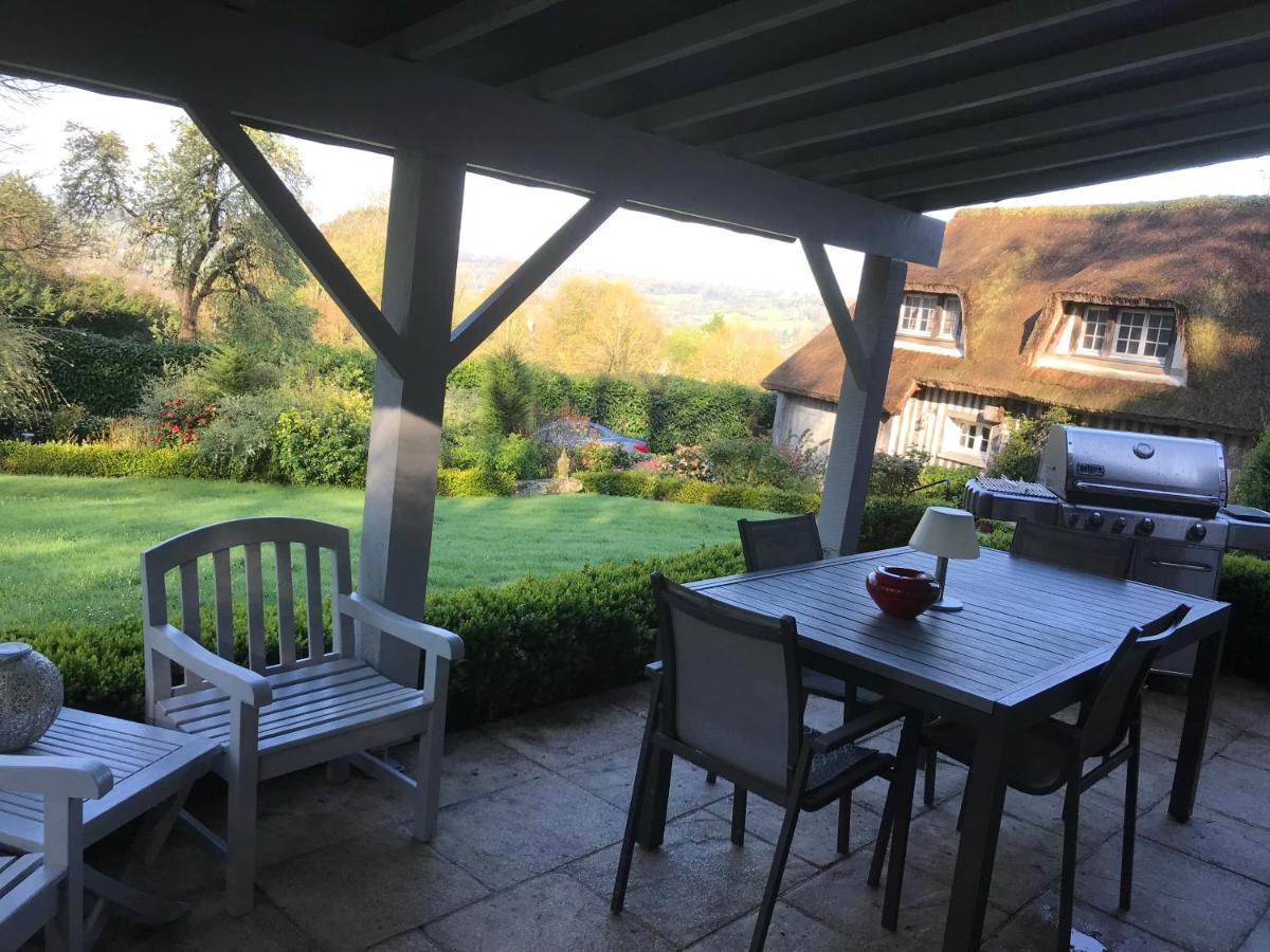 Les Chaumieres Du Pays D'Auge Bed & Breakfast Le Breuil-en-Auge Exterior photo
