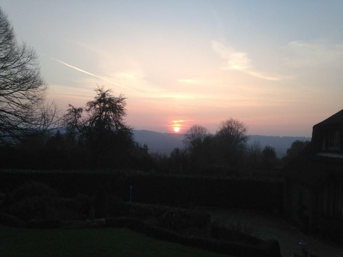 Les Chaumieres Du Pays D'Auge Bed & Breakfast Le Breuil-en-Auge Exterior photo